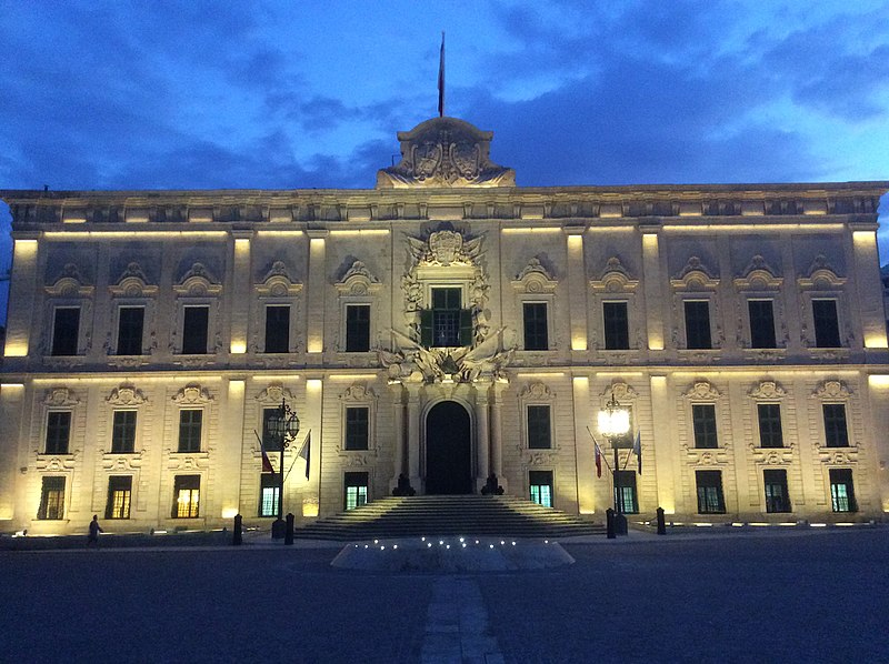 File:!! Auberge de Castille at sunrise !!.jpg