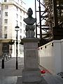 Jawaharlal Nehru statue in Aldwych 1.jpg