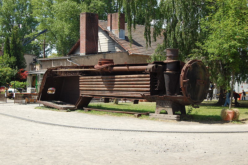 File:Aufgeschnittener Kessel 1.jpg