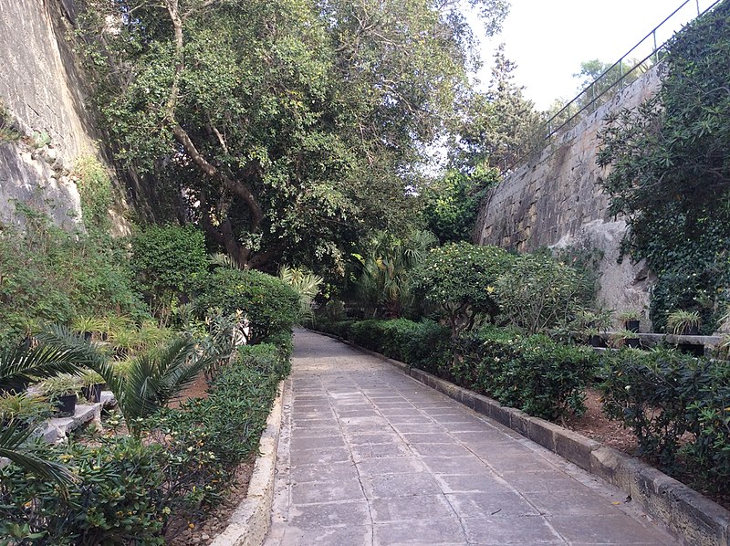 File:! Floriana Lines 05.jpg